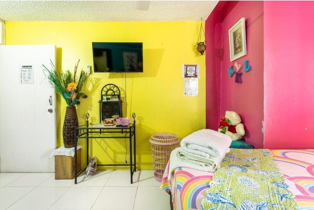 Colorful Private Room Oasis Montego Bay Exterior foto